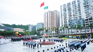 澳门隆重举行升旗仪式庆祝新中国成立71周年